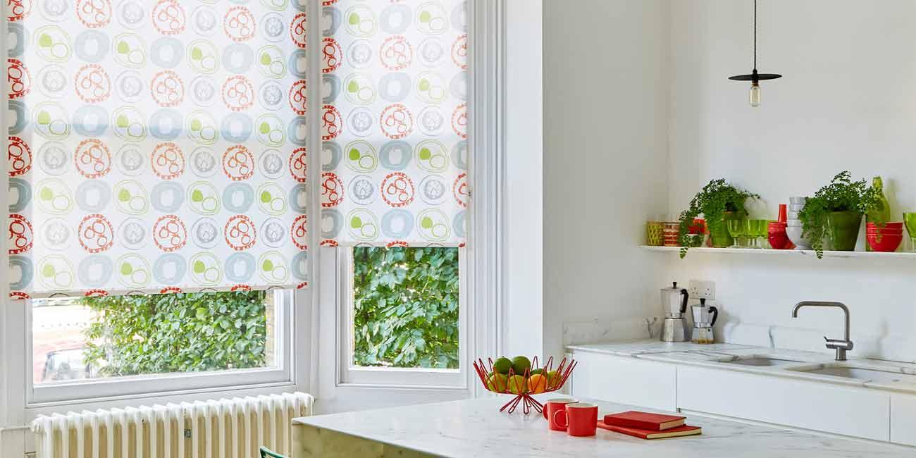 انواع مدل‌های موجود برای پرده آشپزخانه+تصاویر و جزئیات